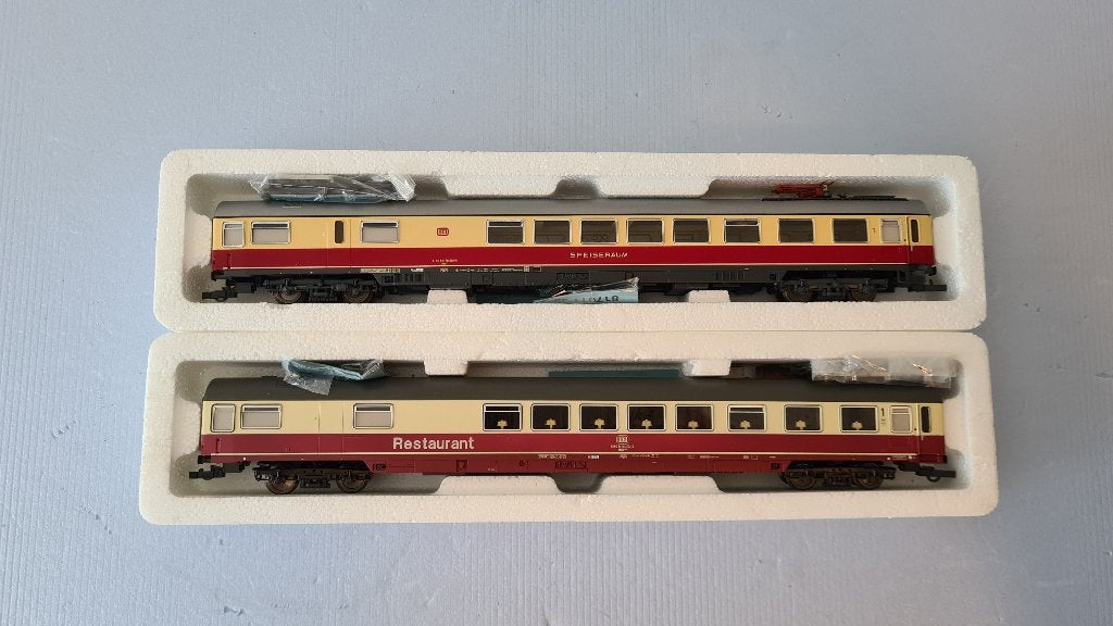 ROCO Speiseraum 44751+ Restaurant 44762 (AC assen), Hobby en Vrije tijd, Modeltreinen | H0, Wisselstroom, Verzenden, Wagon, Zo goed als nieuw