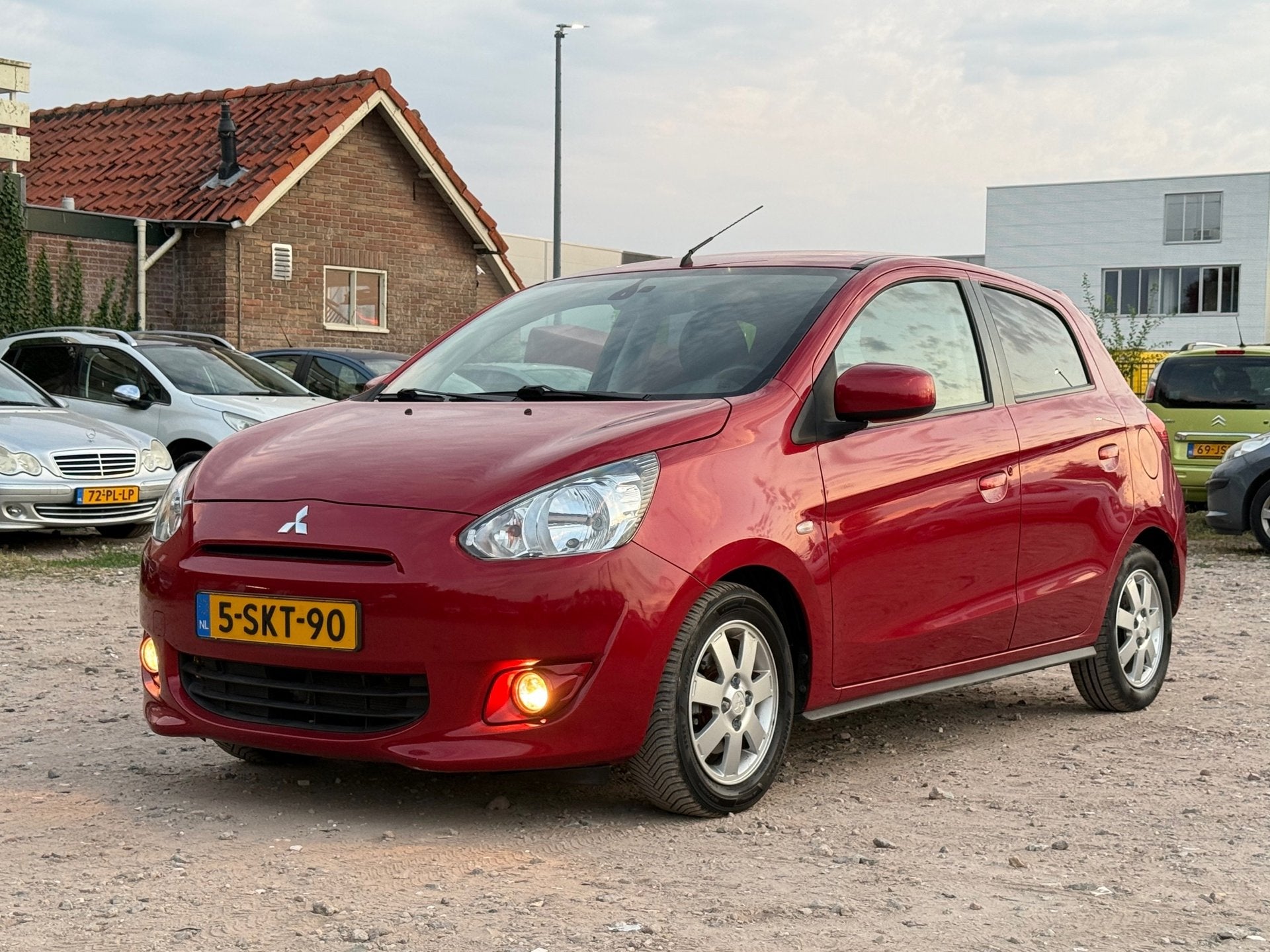 Mitsubishi Space Star 1.0 Intense/ START&STOP/ LAAG KM, Voorwielaandrijving, Euro 5, Gebruikt, Origineel Nederlands