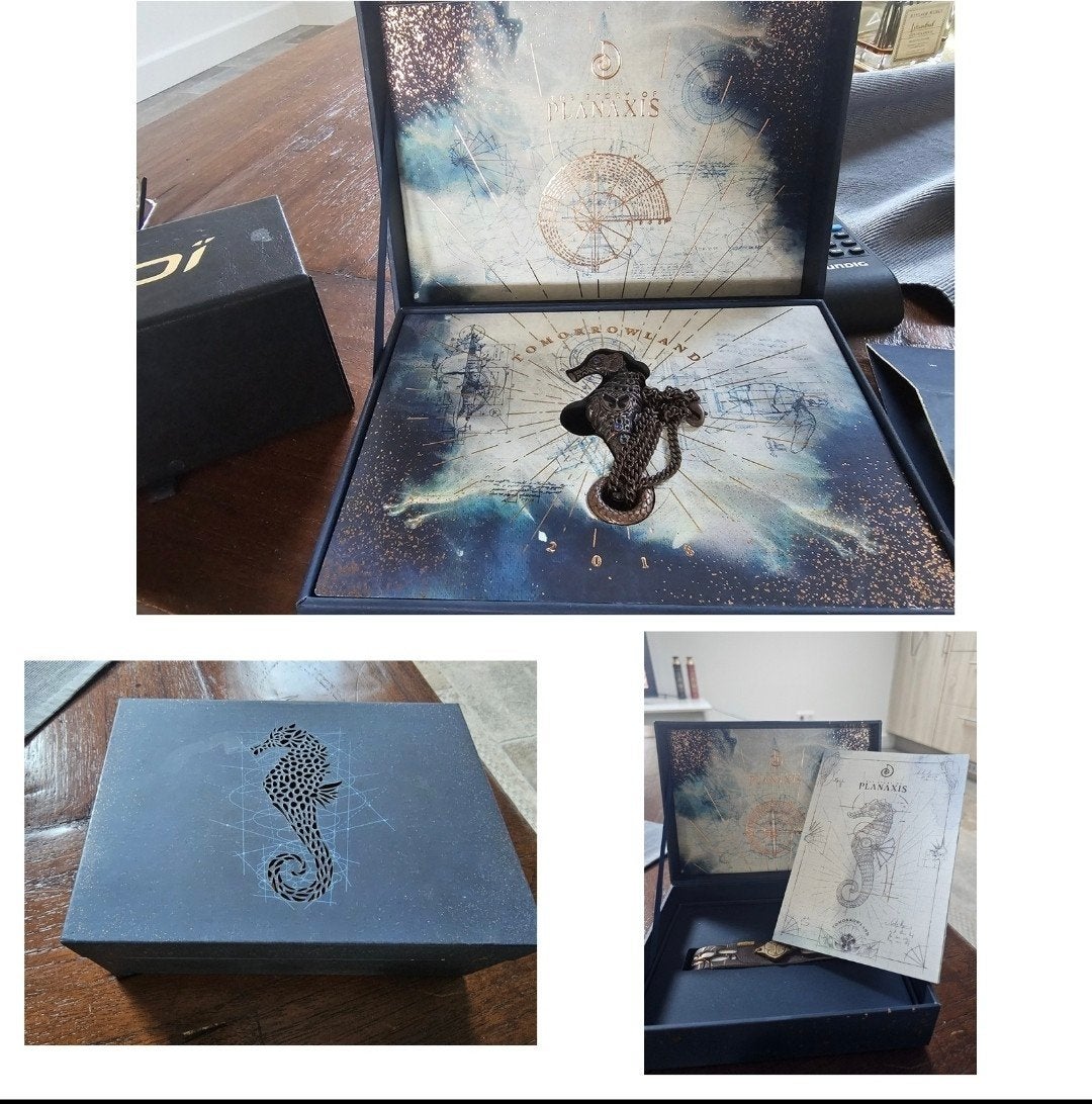 Tomorrowland 2018 – The Story of Planaxis Treasure Case, Ophalen of Verzenden