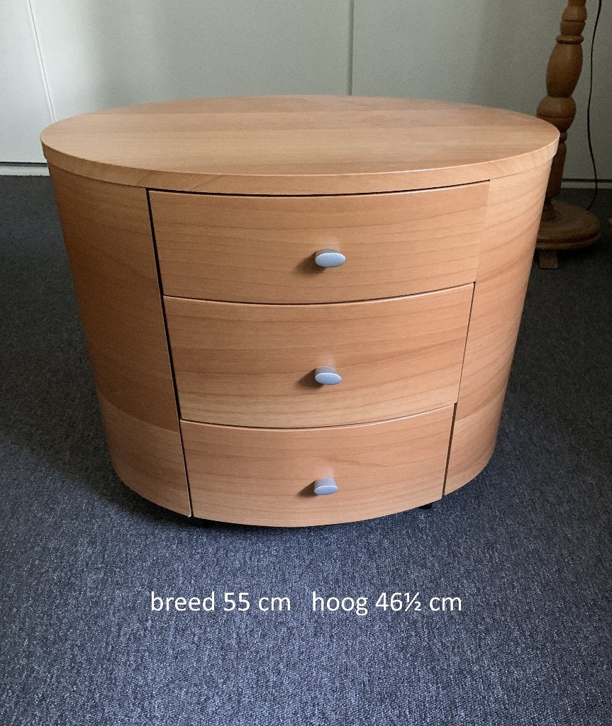 mooi kastje, ladekastje, nachtkastje, ovaal op wielen, hout, Huis en Inrichting, Ophalen, 50 tot 100 cm, Zo goed als nieuw, 3 of 4 laden