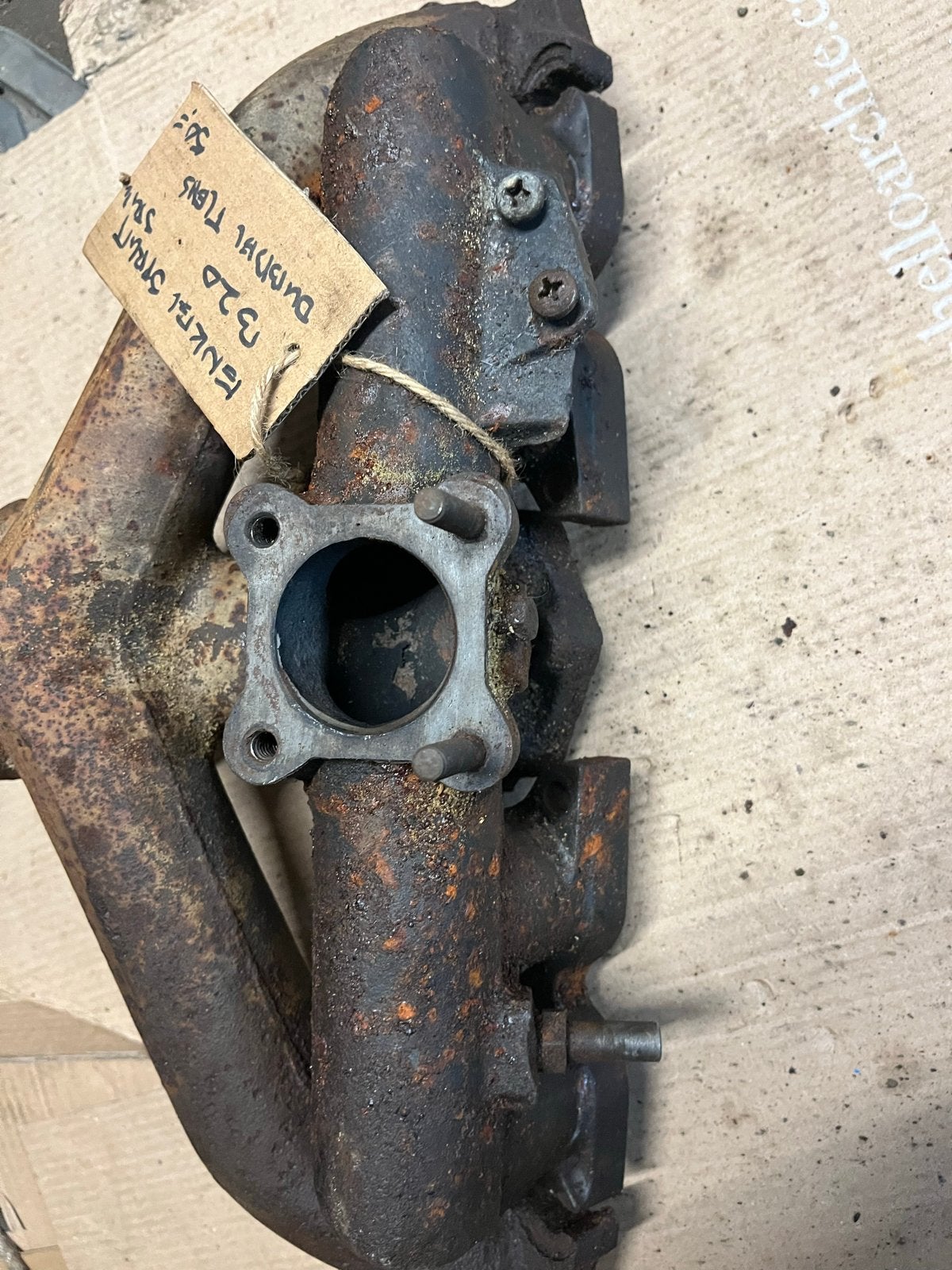 VOLVO Spruitstuk B20 Dubbel Flens - Gebruikt, Auto-onderdelen, Ophalen of Verzenden, Gebruikt, Volvo