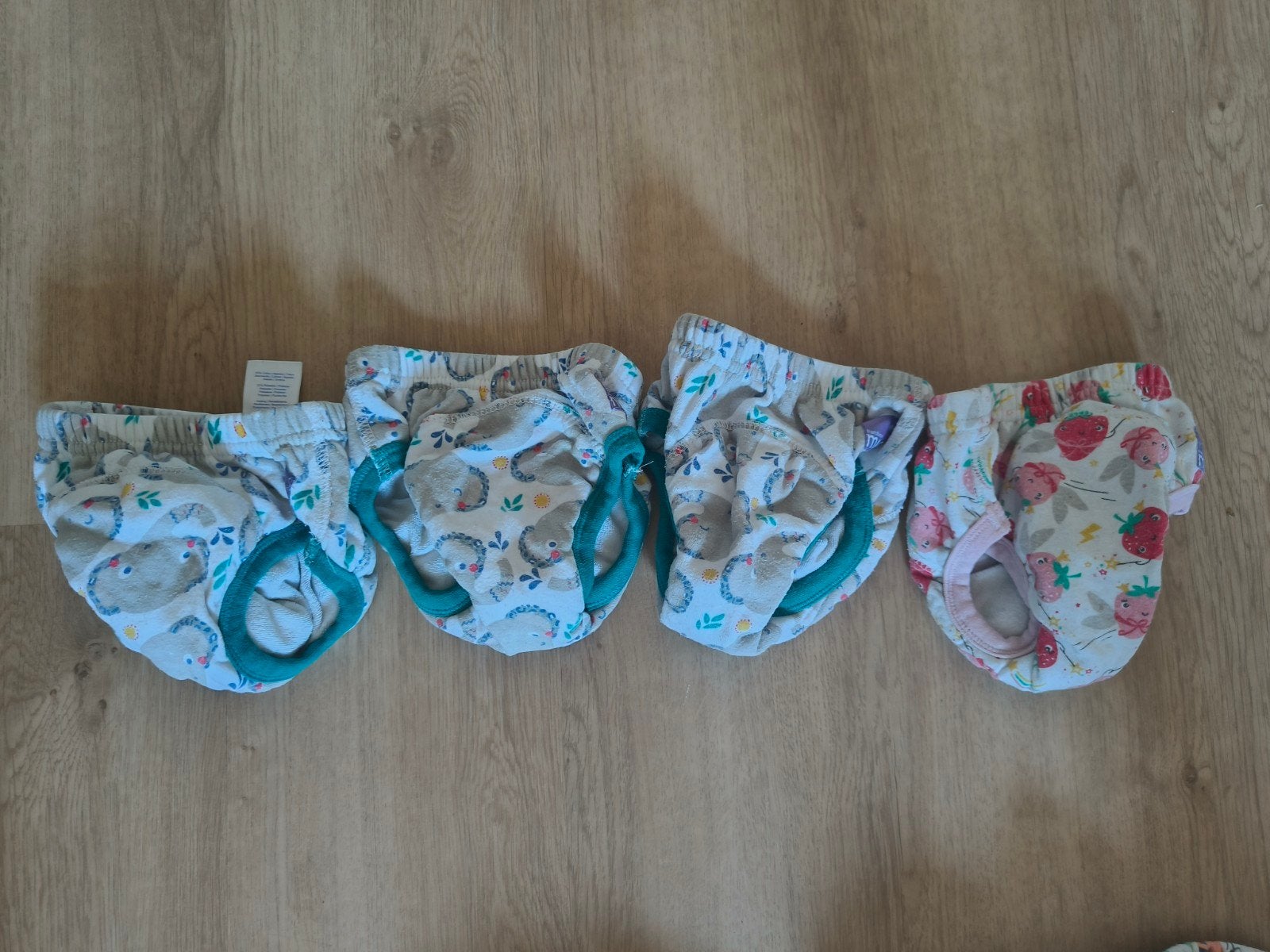 Mio oefenbroekjes 2-3 jaar (valt klein), Verzenden, Gebruikt, Mio, Jongetje of Meisje
