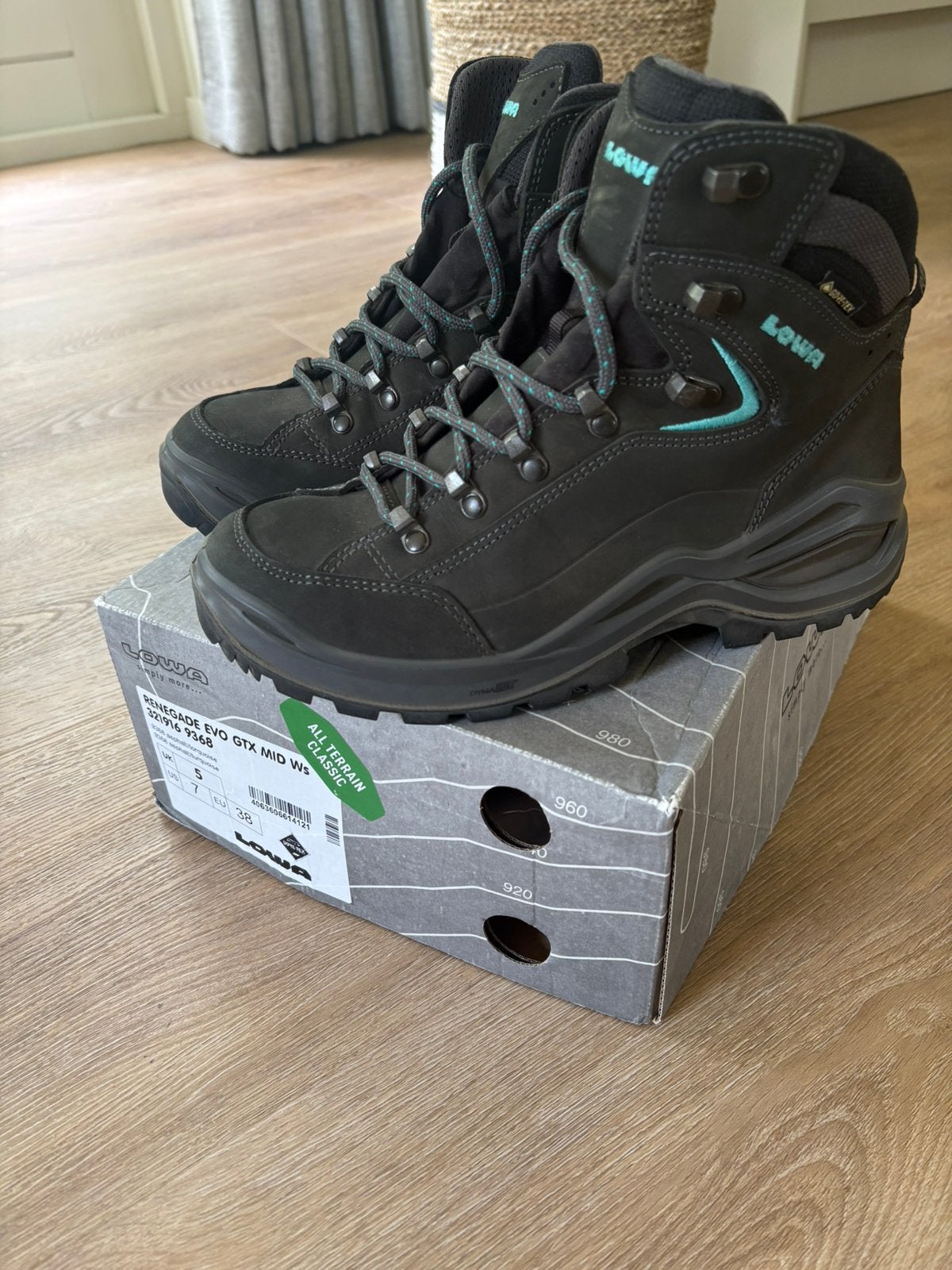 Lowa renegade mid maat 38, Sport en Fitness, Bergsport en Wandelen, Ophalen of Verzenden, Zo goed als nieuw, Schoenen