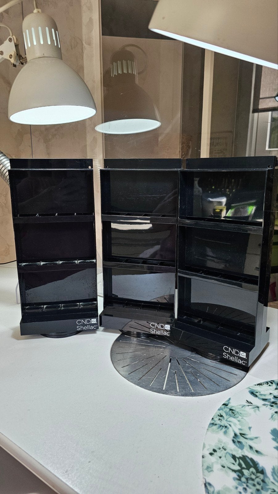 3 CND Shellac displays zónder lakjes!, Ophalen of Verzenden, Handen en Nagels