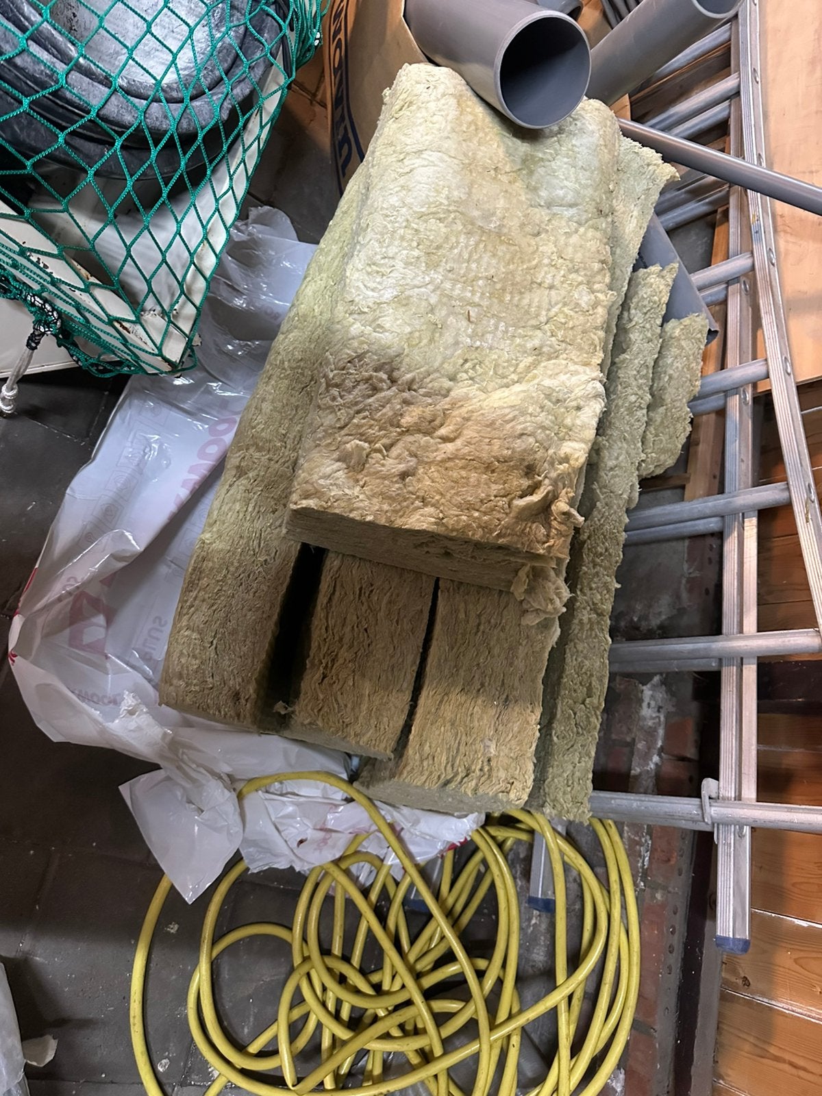Rockwool 140mm 6 voledige stukken, Doe-het-zelf en Verbouw, Isolatie en Afdichting, Ophalen, Dakisolatie, 12 cm of meer, Nieuw