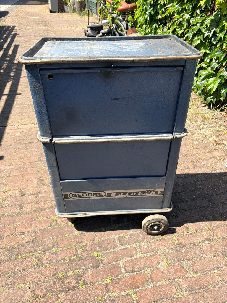 Gereedschap kar gedore adjudant 1580, Ophalen, Gebruikt