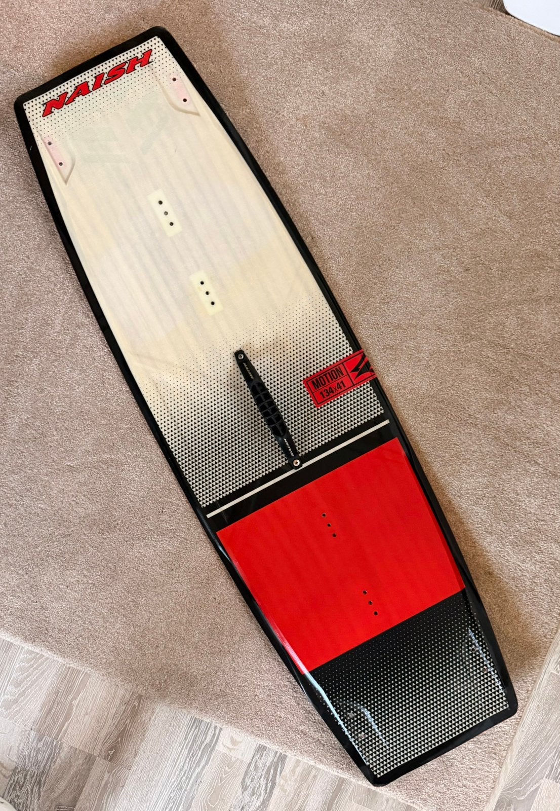 Naish Motion 134x41, Watersport en Boten, Ophalen of Verzenden, Gebruikt, Board