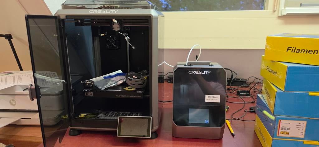 Creality K1C 3D-printer met filament en accessoires, Computers en Software, 3D Printers, Ophalen, Ingebouwde Wi-Fi, Zo goed als nieuw