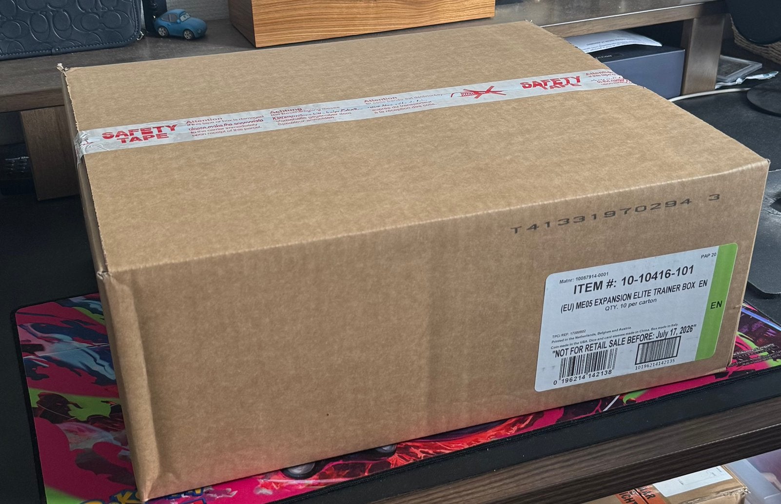 Pitch Black ETB CASE (10x ETB), Ophalen, Nieuw, Boosterbox, Foil