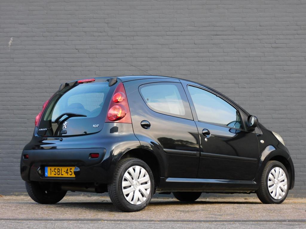 Peugeot 107 1.0 Active 1e EIGENAAR! NETTE AUTO! AIRCO! AUX!, Auto's, Peugeot, Voorwielaandrijving, Euro 5, Stof, Gebruikt
