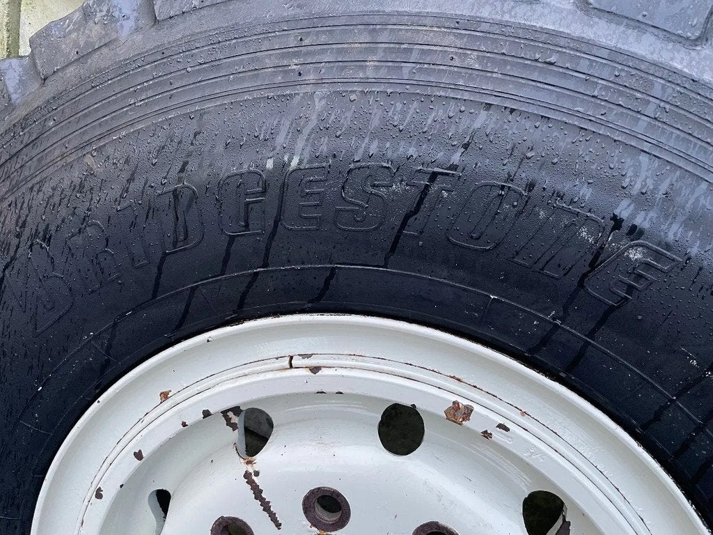 Bridgestone 385/95R25 14.00R25 170E, Auto-onderdelen, Vrachtwagen-onderdelen, Gebruikt, Overige merken, Overige Auto-onderdelen