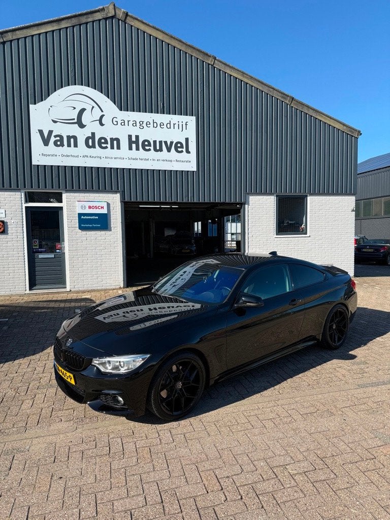 BMW 4-serie Coupé 428i High Executive, Auto's, 745 kg, Gebruikt, 4 stoelen, Zwart