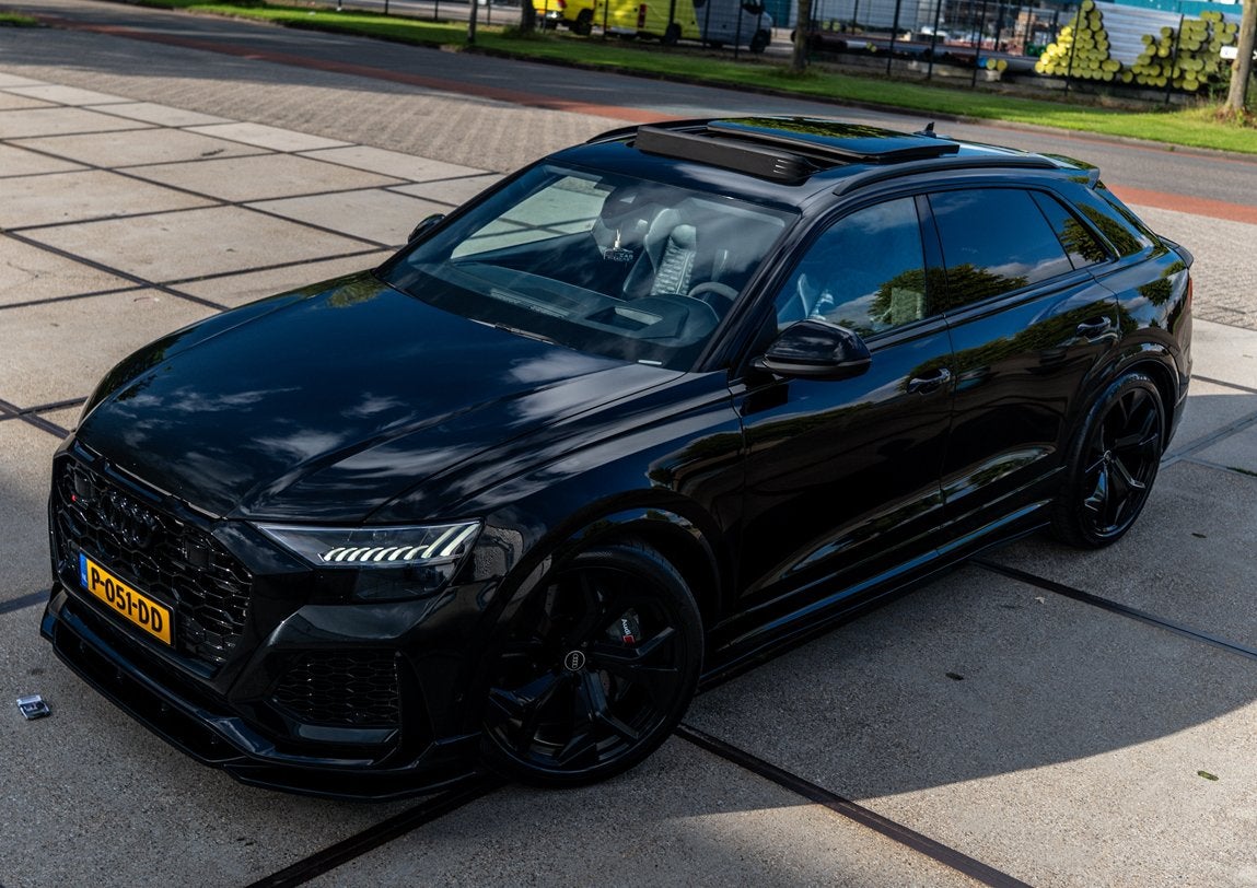 Audi Rsq8 Quattro 600PK+Massage&keramisch&nightvission&full, Auto's, Audi, 3500 kg, 600 pk, Zwart, 156 €/maand