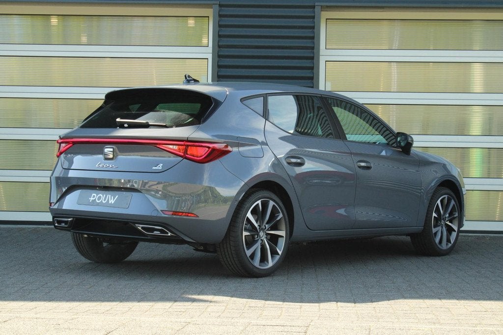 SEAT Leon 1.5 TSI 204pk DSG e-Hybrid FR Business | LMV 18'', Auto's, Seat, 12 maanden, 1498 cc, 4 cilinders, 26 kWh