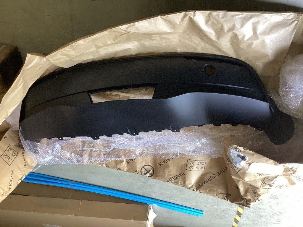 onderspoiler/a.bumper onderzijde Tesla Model Y 2023, Ophalen, Nieuw, Achter, Bumper