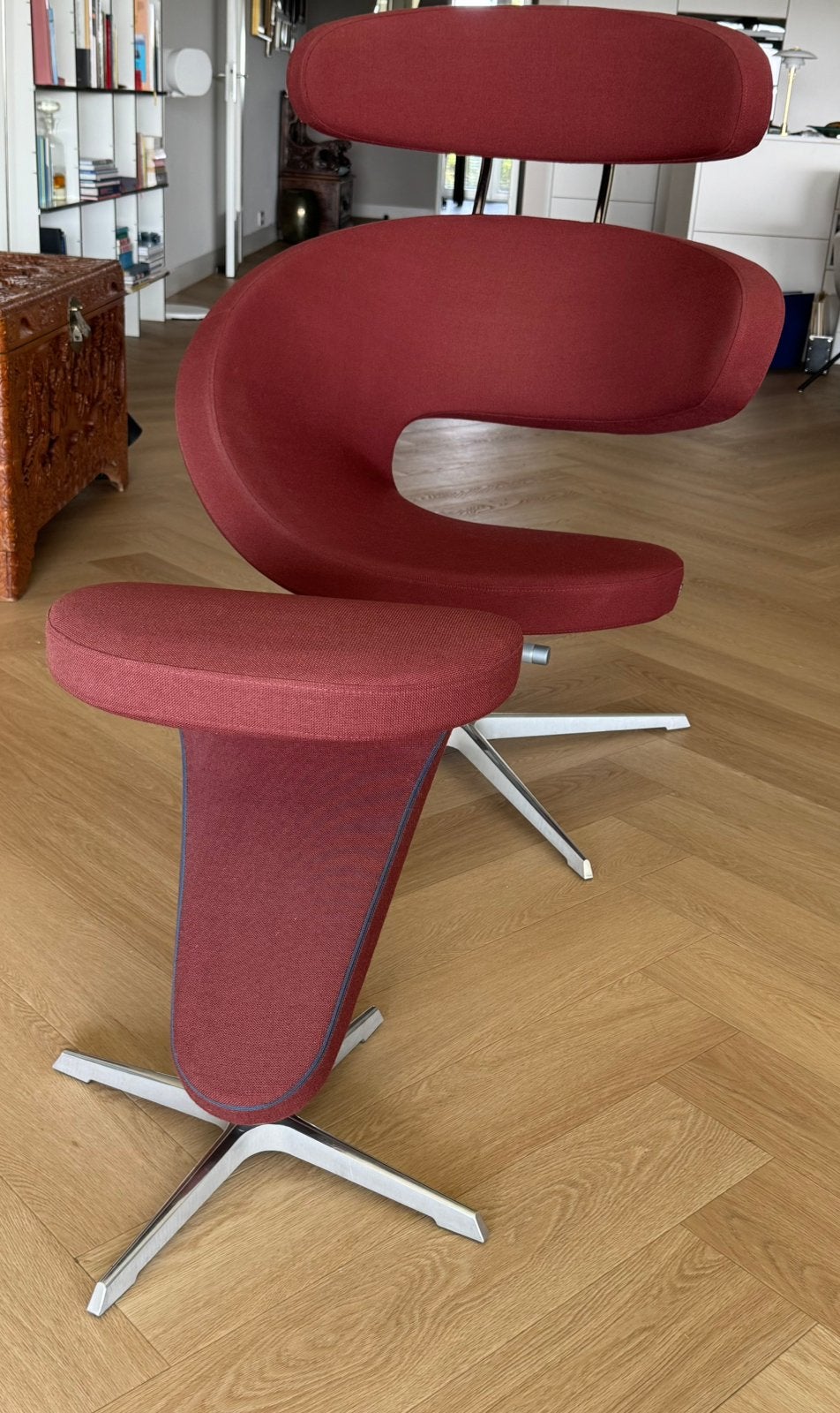 Varier Peel met verstelbare hoofdsteun en met  Hocker, Huis en Inrichting, Fauteuils, Ophalen, Minder dan 75 cm, Zo goed als nieuw