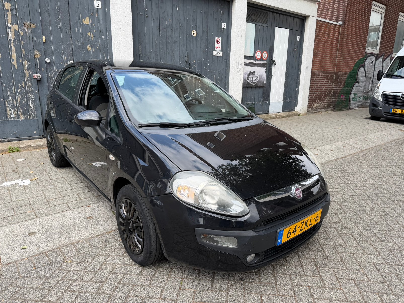 Fiat Punto Evo 1.2 5DR Airco 2010 Zwart rijd schakelt prima, 1005 kg, 40 €/maand, 1242 cc, 4 cilinders