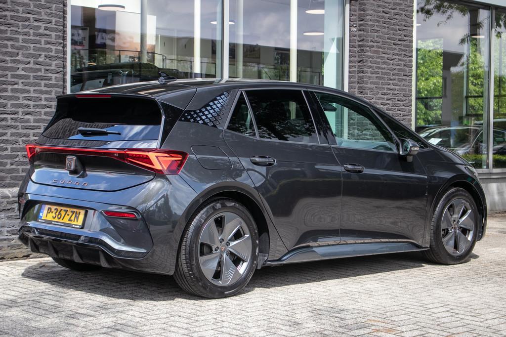 CUPRA Born Essential 62 kWh | 18' Lmv | Apple Carplay | Pdc, 421 km, Gebruikt, Zwart, 23 min