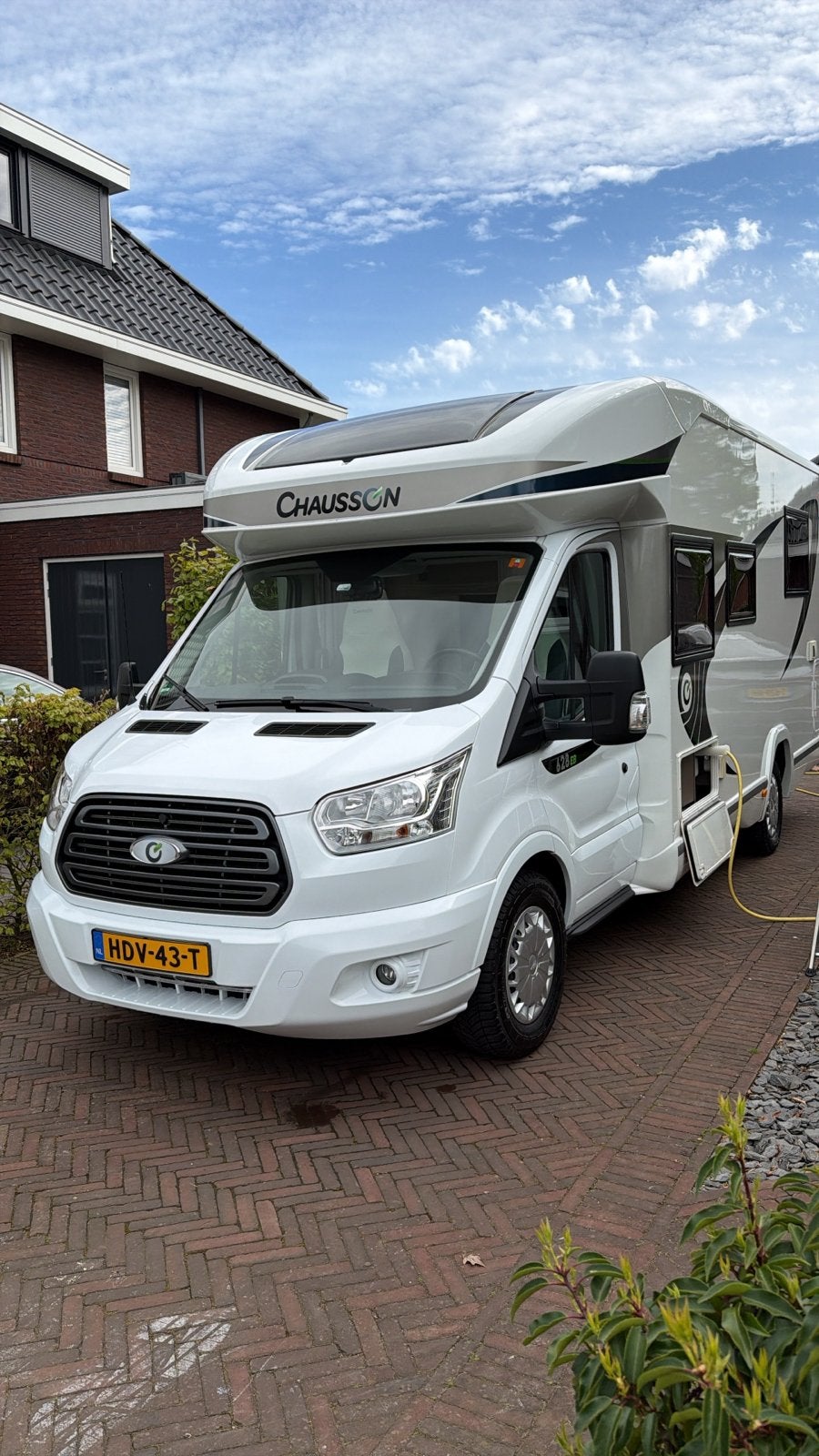 Zeer nette Chausson 628EB Ford 170pk Queensbed + Hefbed, Ringverwarming, Ford, Chausson, Particulier