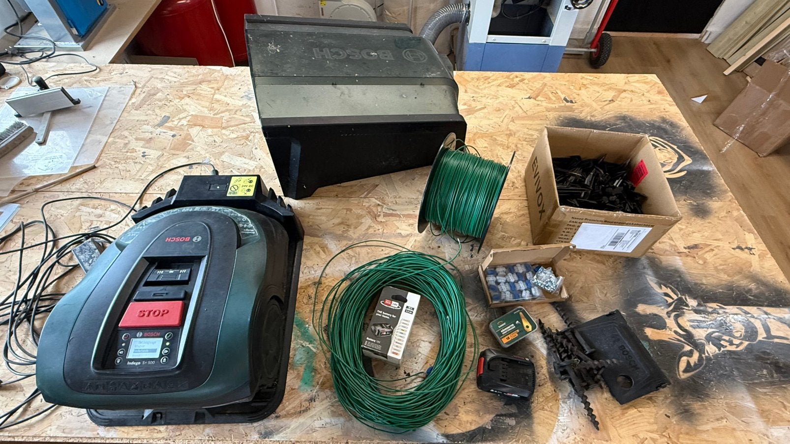 Bosch Indego S+ 500 Robotmaaier - Complete set met extra's, Tuin en Terras, Robotmaaiers, Ophalen, Gebruikt, 20 tot 25 cm, Bestuurbaar via app