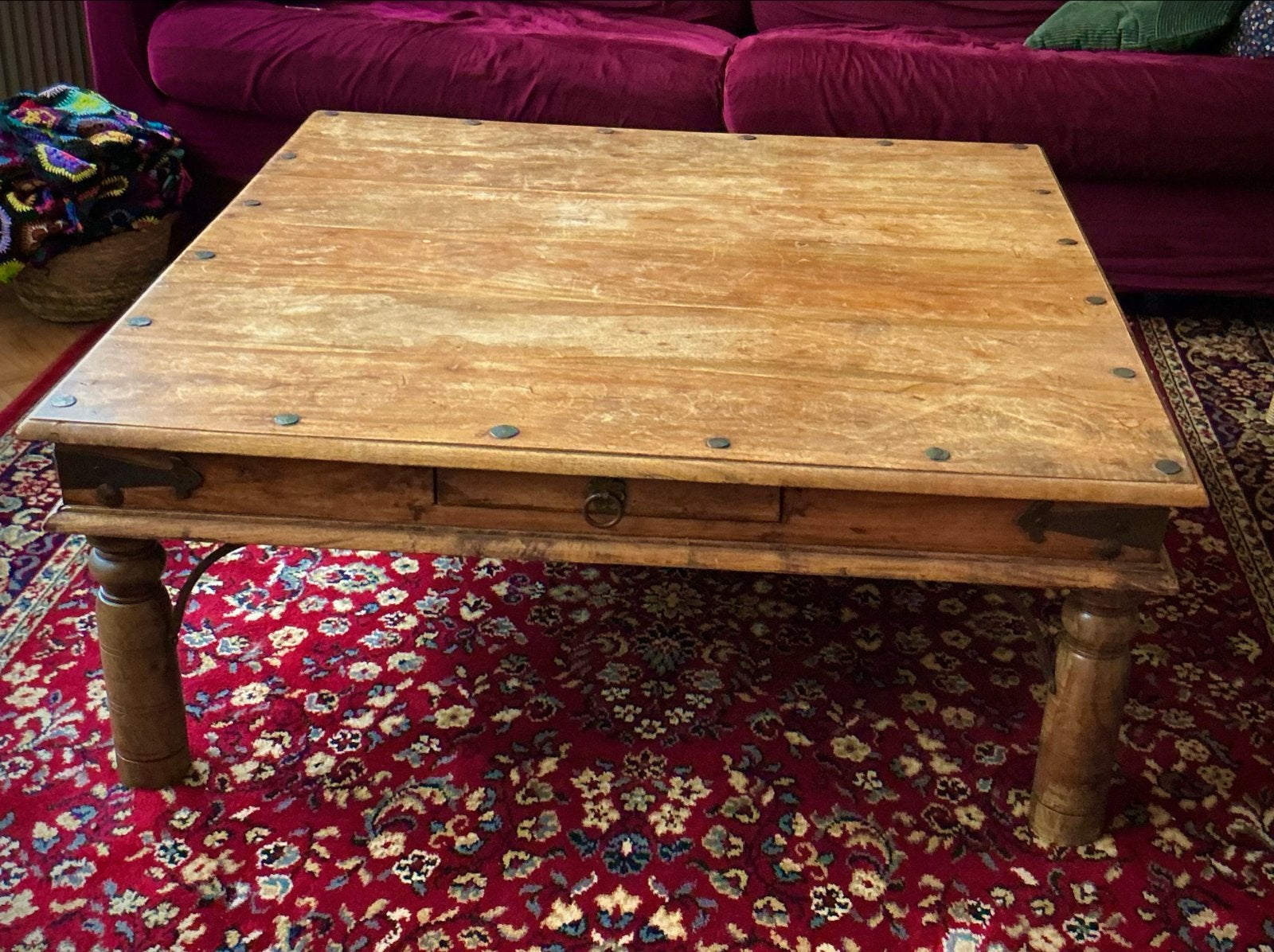 Massief houten salontafel met lades - 100x100x40 cm, Huis en Inrichting, Tafels | Salontafels, Ophalen, Gebruikt, 100 tot 150 cm