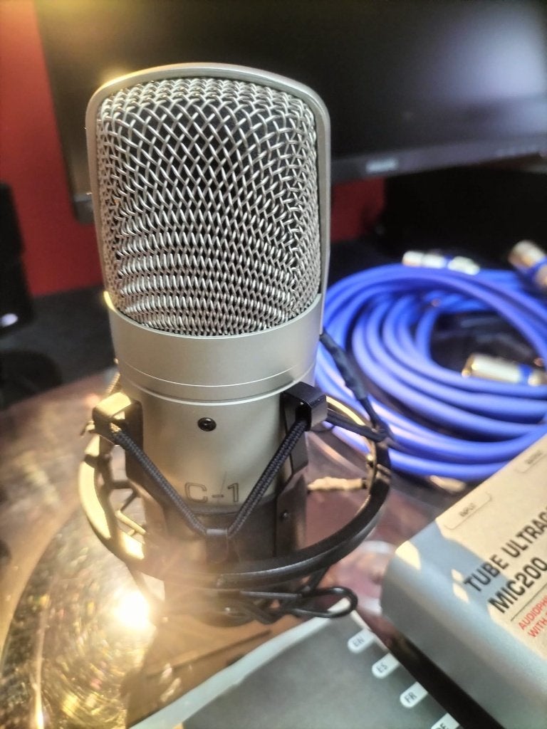 behringer c-1 & tube ultragain mic200, Ophalen, Zo goed als nieuw, Studiomicrofoon