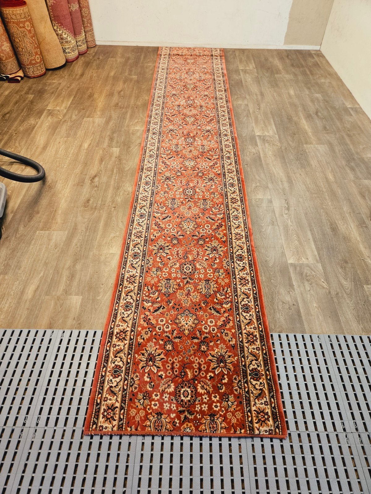Perzische Loper. Prachtige kleuren en patronen! Weg = Weg!, Perzisch, 200 cm of meer, Zo goed als nieuw, Rechthoekig