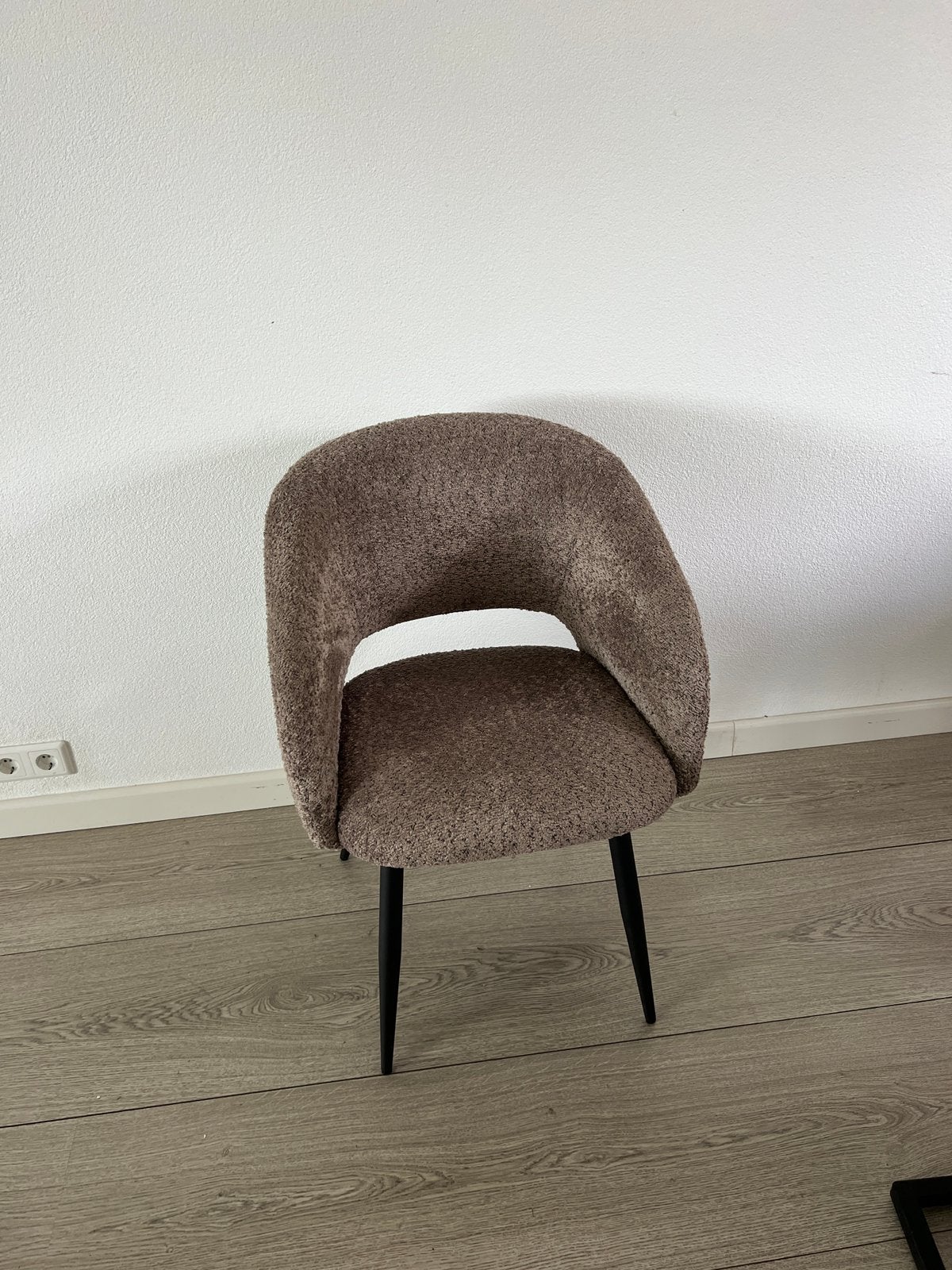 Stoel bruin nooit gebruikt, Huis en Inrichting, Stoelen, Ophalen, Bruin, Zo goed als nieuw, Eén