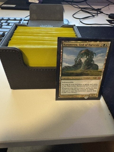 Commander deck selesnya. bracket 3, Hobby en Vrije tijd, Ophalen of Verzenden, Zo goed als nieuw, Speeldeck