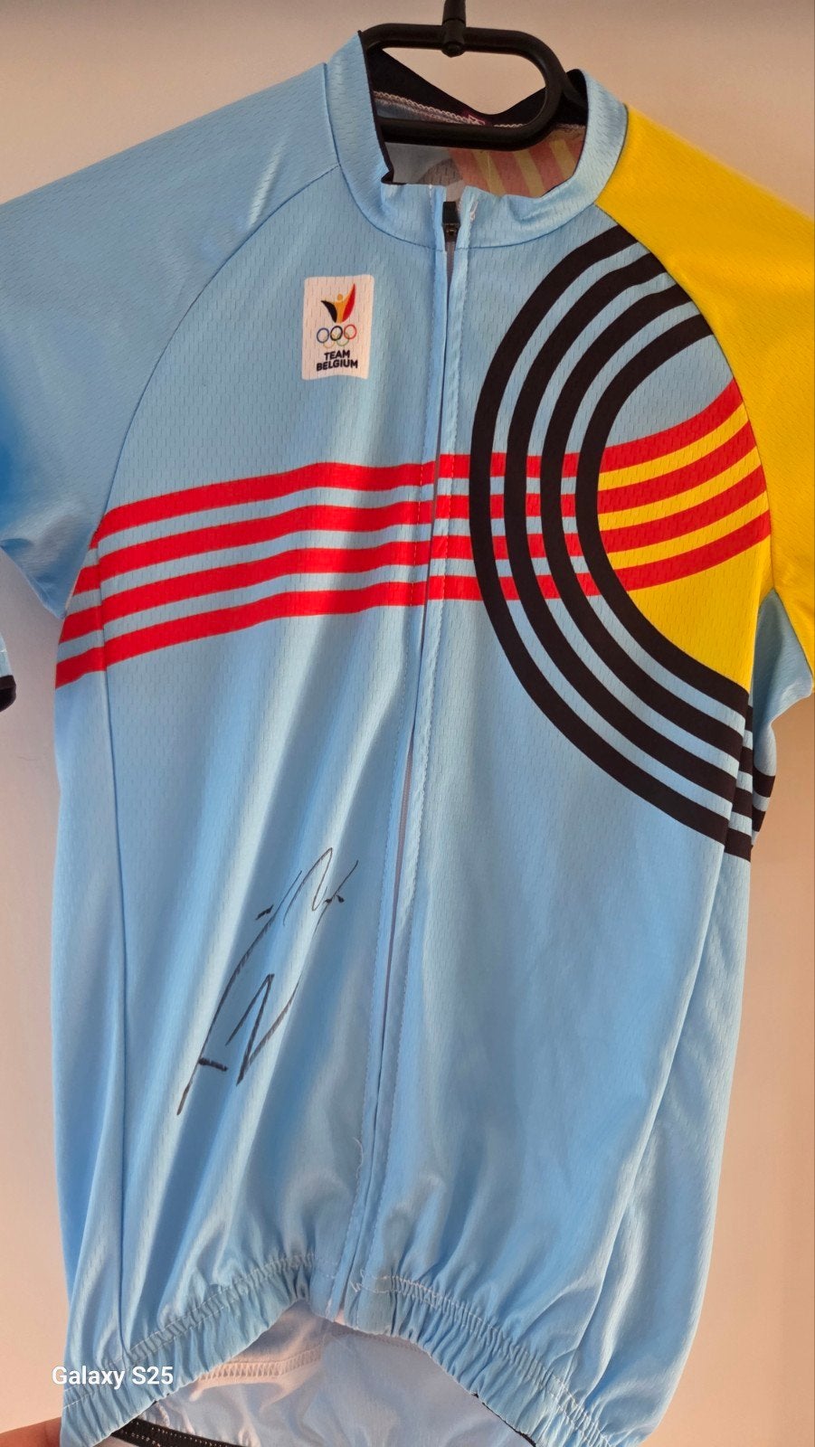 Belgie wielershirt originele handtekening Tiesj Benoot, Ophalen of Verzenden, Zo goed als nieuw, Buitenlandse clubs, Shirt