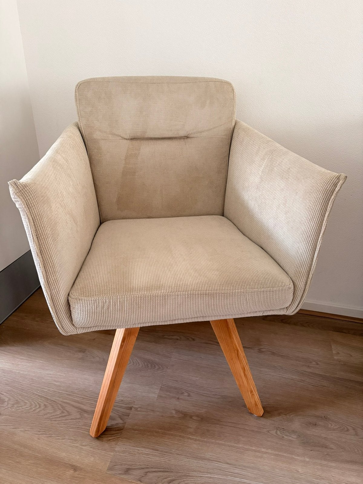 4 zgan draaibare eetkamerstoelen €300, Ophalen, Zo goed als nieuw, Vier, Stof