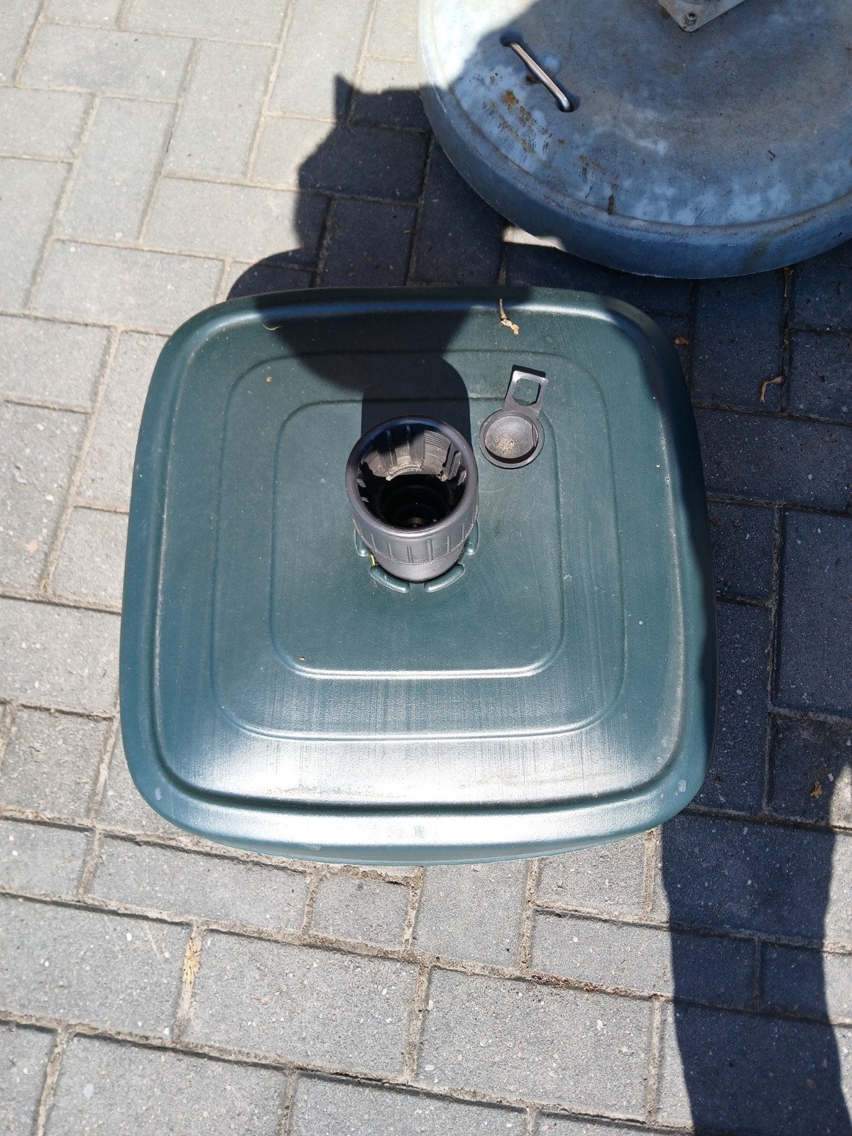 Parasolvoet groen, vulbaar voor kratje amstel bier, Ophalen of Verzenden, Gebruikt, Minder dan 1 meter, Parasolvoet