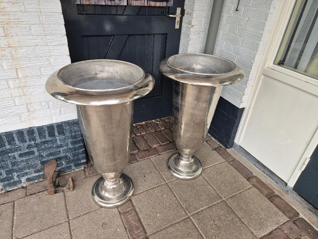 TUINVAZEN, Tuin en Terras, Tuinvazen, Ophalen, Zo goed als nieuw