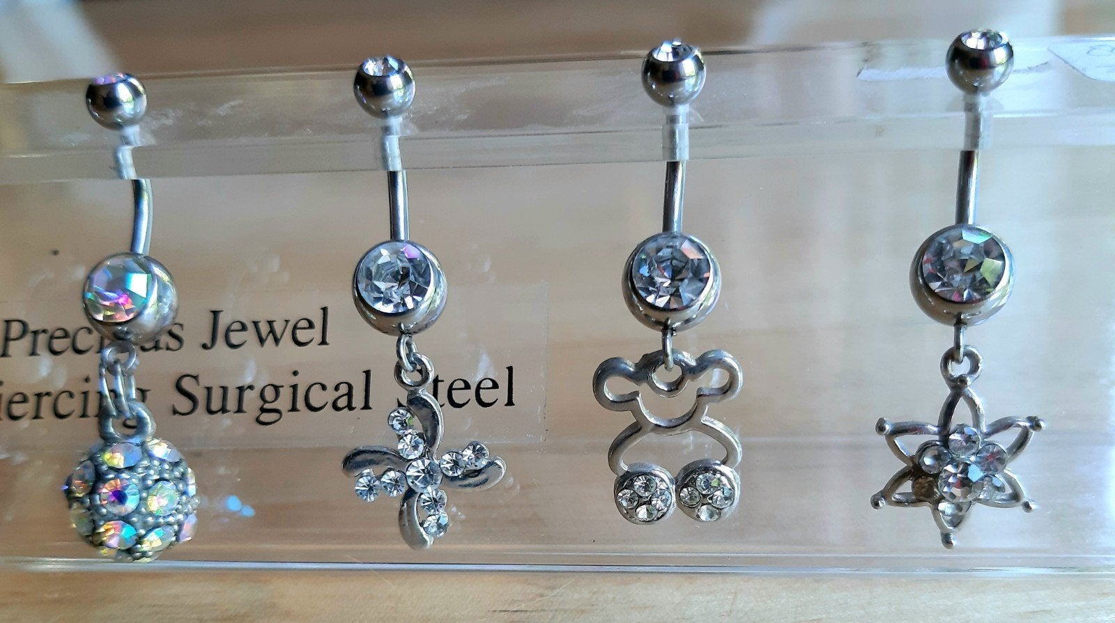 Div. Nieuwe navelpiercings met strass van staal, Sieraden, Tassen en Uiterlijk, Piercings, Navelpiercing, Staal, Nieuw, Ophalen of Verzenden