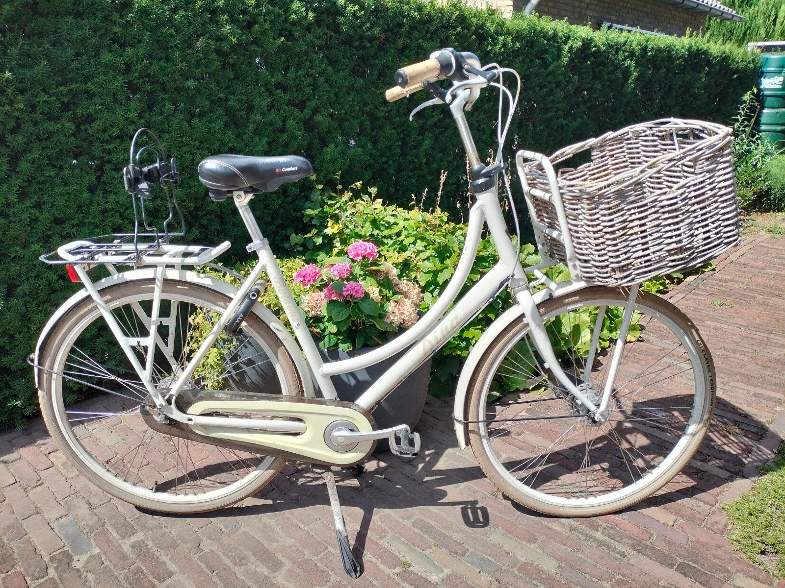 Batavus Diva Damesfiets met Mand en Versnellingen, Fietsen en Brommers, Fietsen | Dames | Damesfietsen, Versnellingen, Batavus