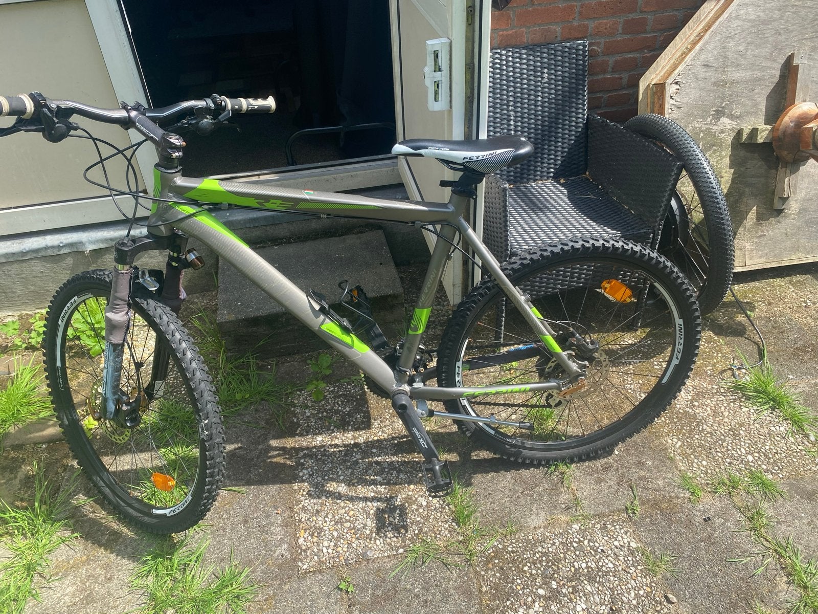 Fessini Mountainbike - Grijs/Groen, Gebruikt, Hardtail, Heren, Schijfrem