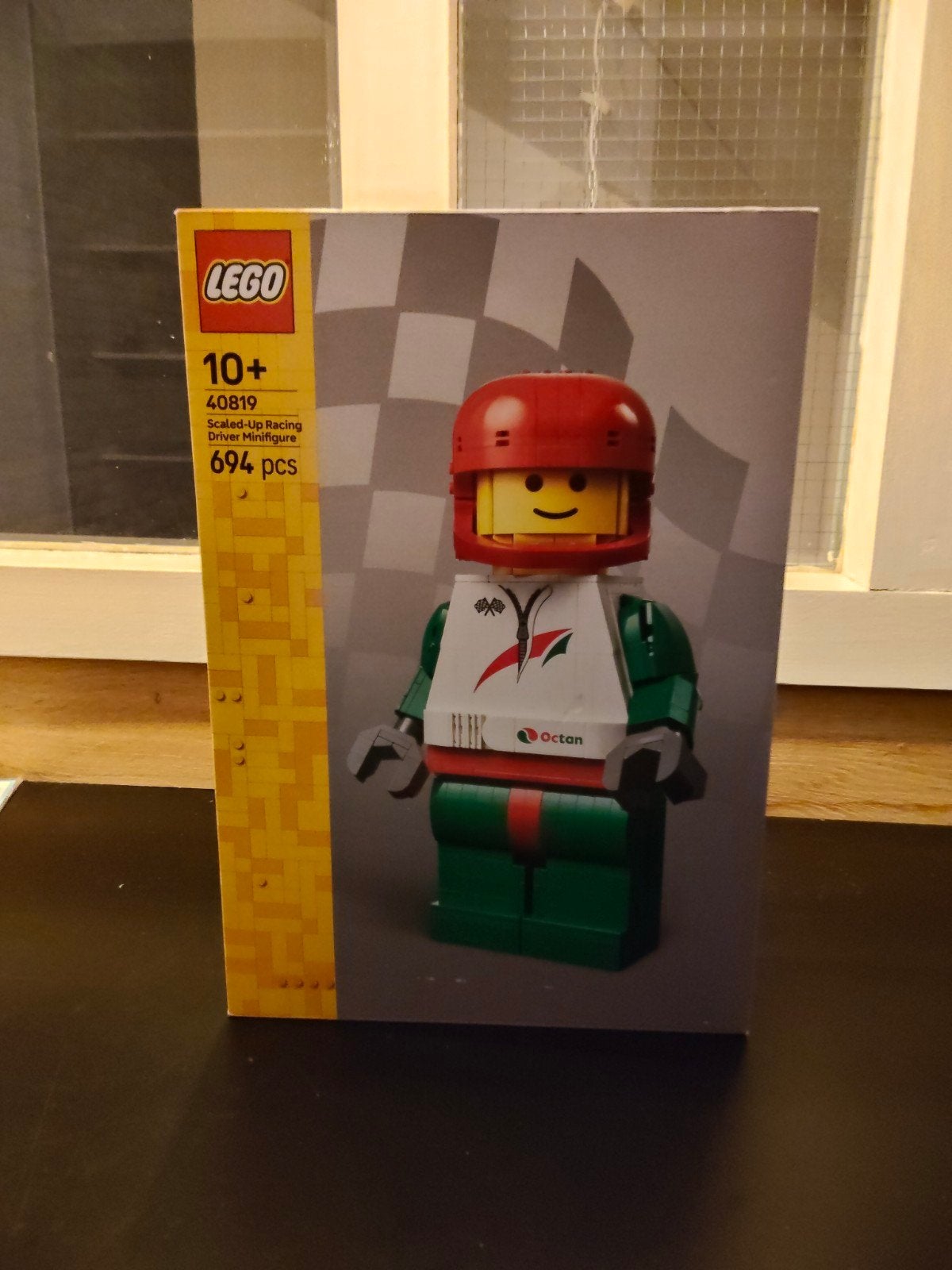 LEGO 40819 Scaled-Up Racing Driver Minifigure, Ophalen of Verzenden, Nieuw
