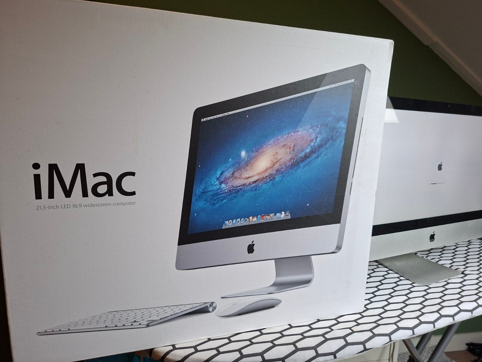 Apple iMac 21.5" (A1311) - Goede staat, Computers en Software, Ophalen, Gebruikt, 2 tot 3 Ghz, HDD