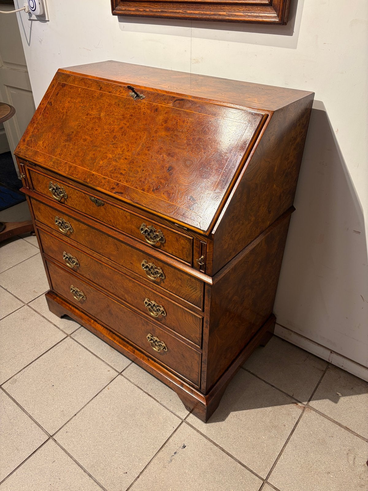 Antieke Engelse Klepsecretaire in Wortelnoten, Antiek en Kunst, Ophalen