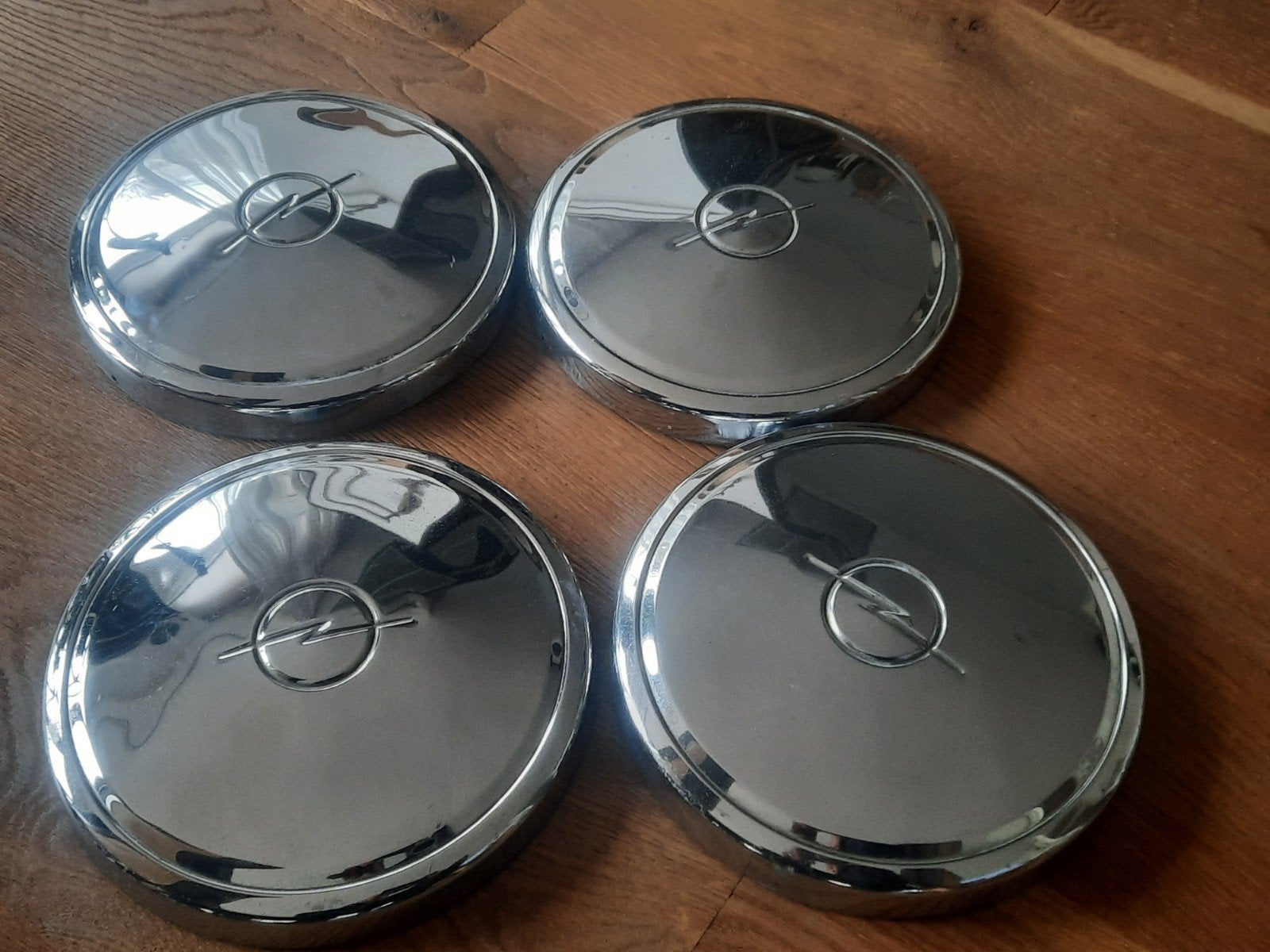 4 zeer nette originele chromen oldtimer Opel wieldoppen, Auto diversen, Wieldoppen, Ophalen of Verzenden