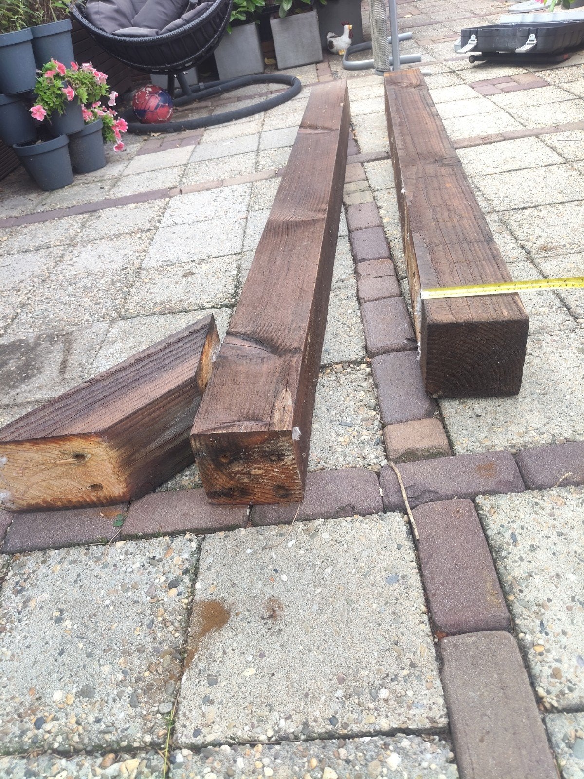 2 douglas palen, 15x15, 2.05m en 2.20 m, Ophalen, Gebruikt, 180 tot 250 cm, Palen
