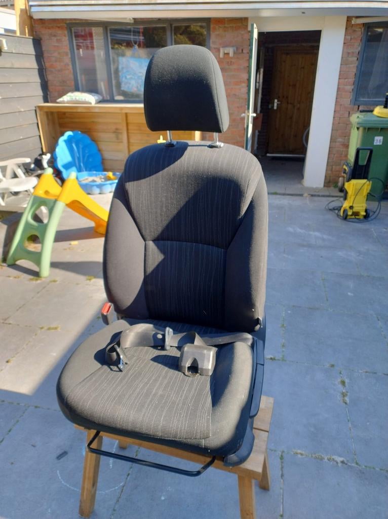 Nette luxe Ford autostoel met gordel, Ophalen, Gebruikt, Ford