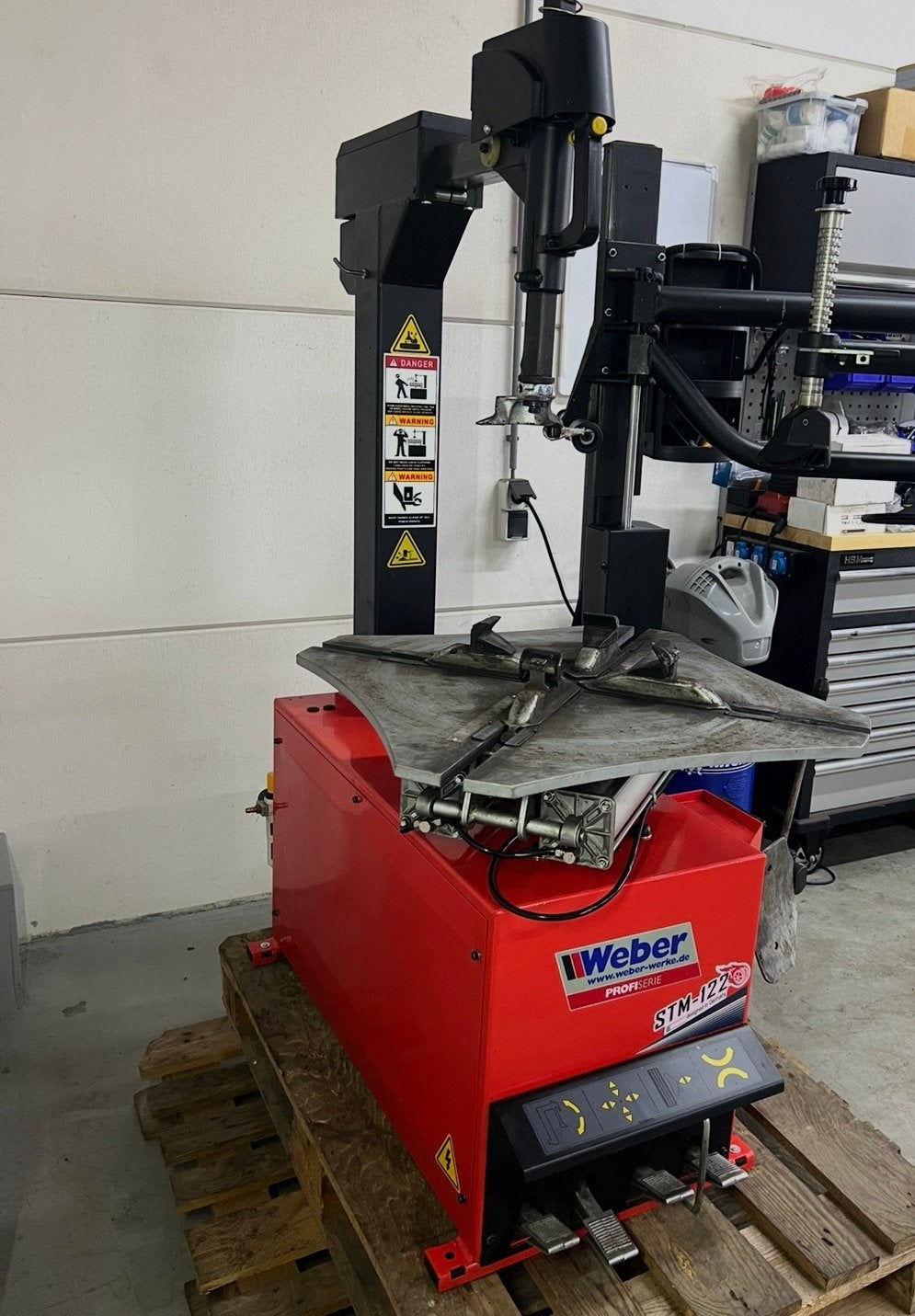 Bandenapparaat bandenmachine tot 24 inch met hulparm WEBER, Auto diversen, Autogereedschap, Ophalen, Hooghwerff banden & velgen