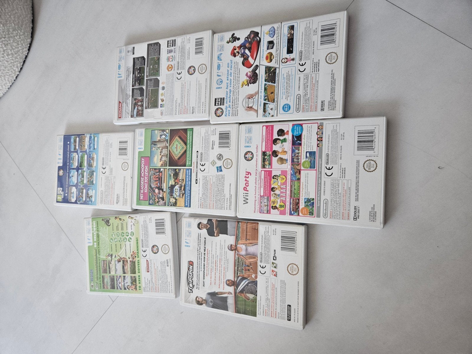 Rode Nintendo Wii Console Bundel met 8 Spellen  Accessoires, Spelcomputers en Games, Spelcomputers | Nintendo Wii, Ophalen, Gebruikt