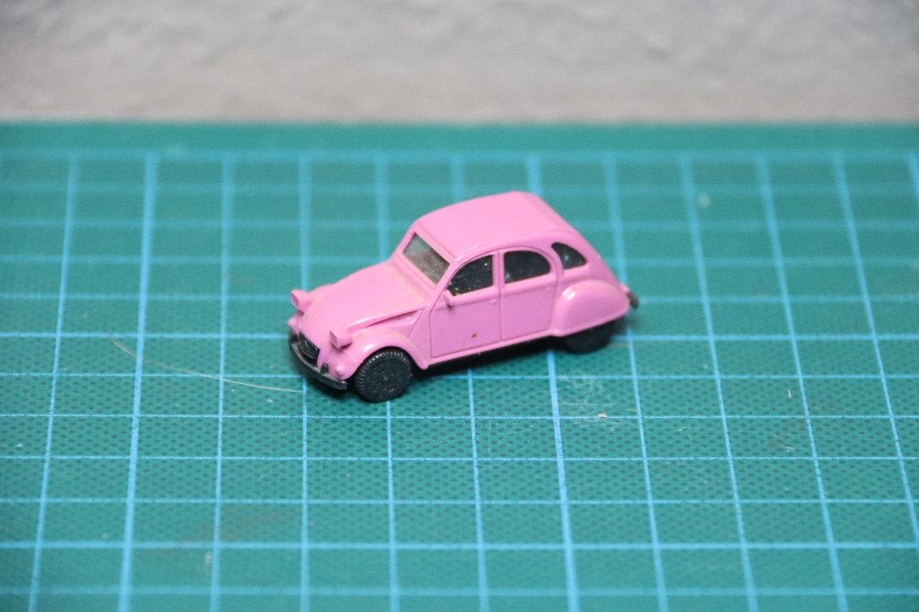 Herpa Citroen 2CV offen pink, Ophalen of Verzenden, Zo goed als nieuw, Auto, Herpa
