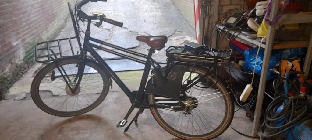 Elektrische transportfiets met voorrek en achterdrager, Gebruikt, 51 tot 55 cm, 30 tot 50 km per accu, Ophalen