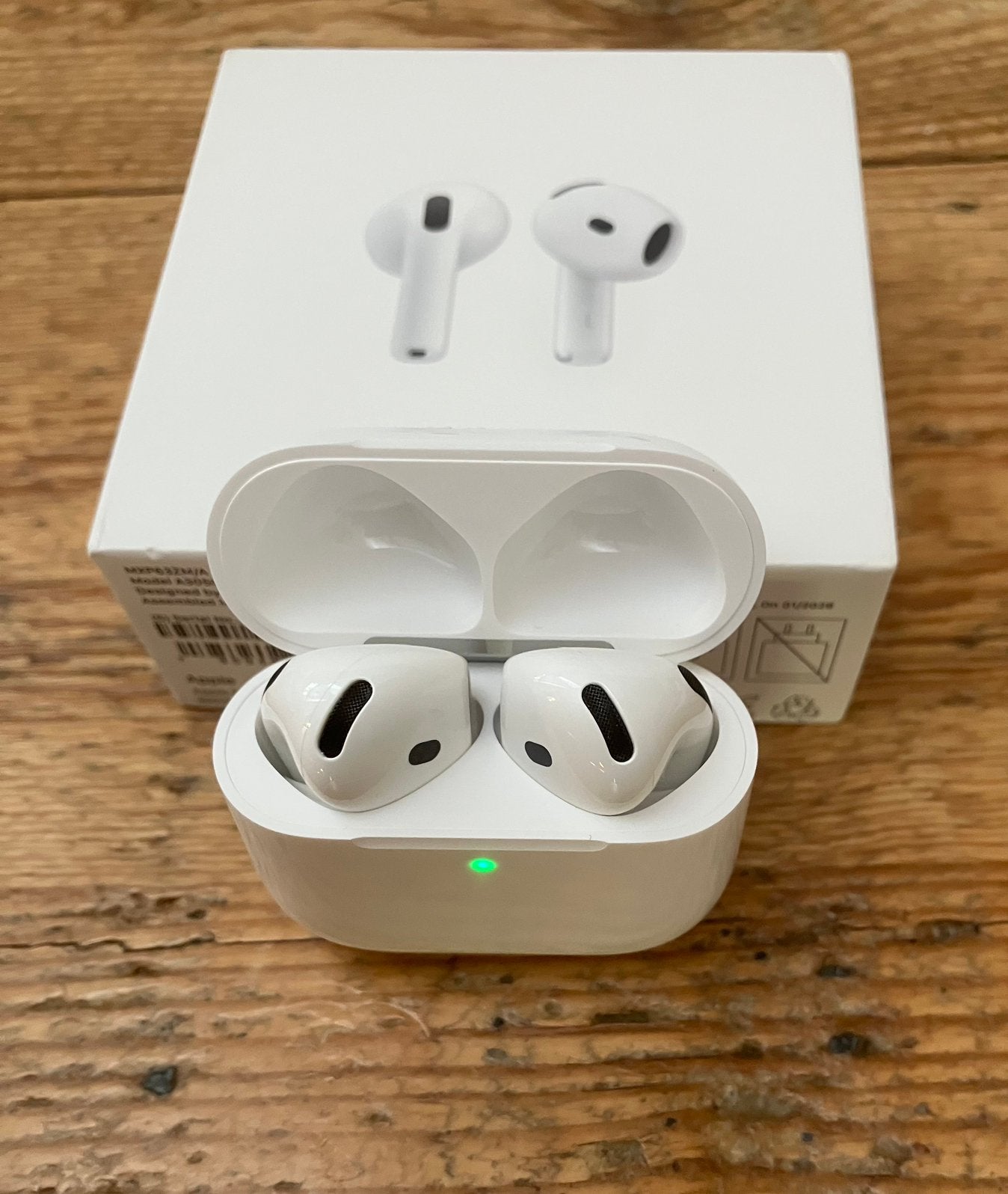 Apple Airpods 4 met oplaadcase USB -C, Telecommunicatie, Mobiele telefoons | Oordopjes, In gehoorgang (in-ear), Bluetooth, Ophalen of Verzenden