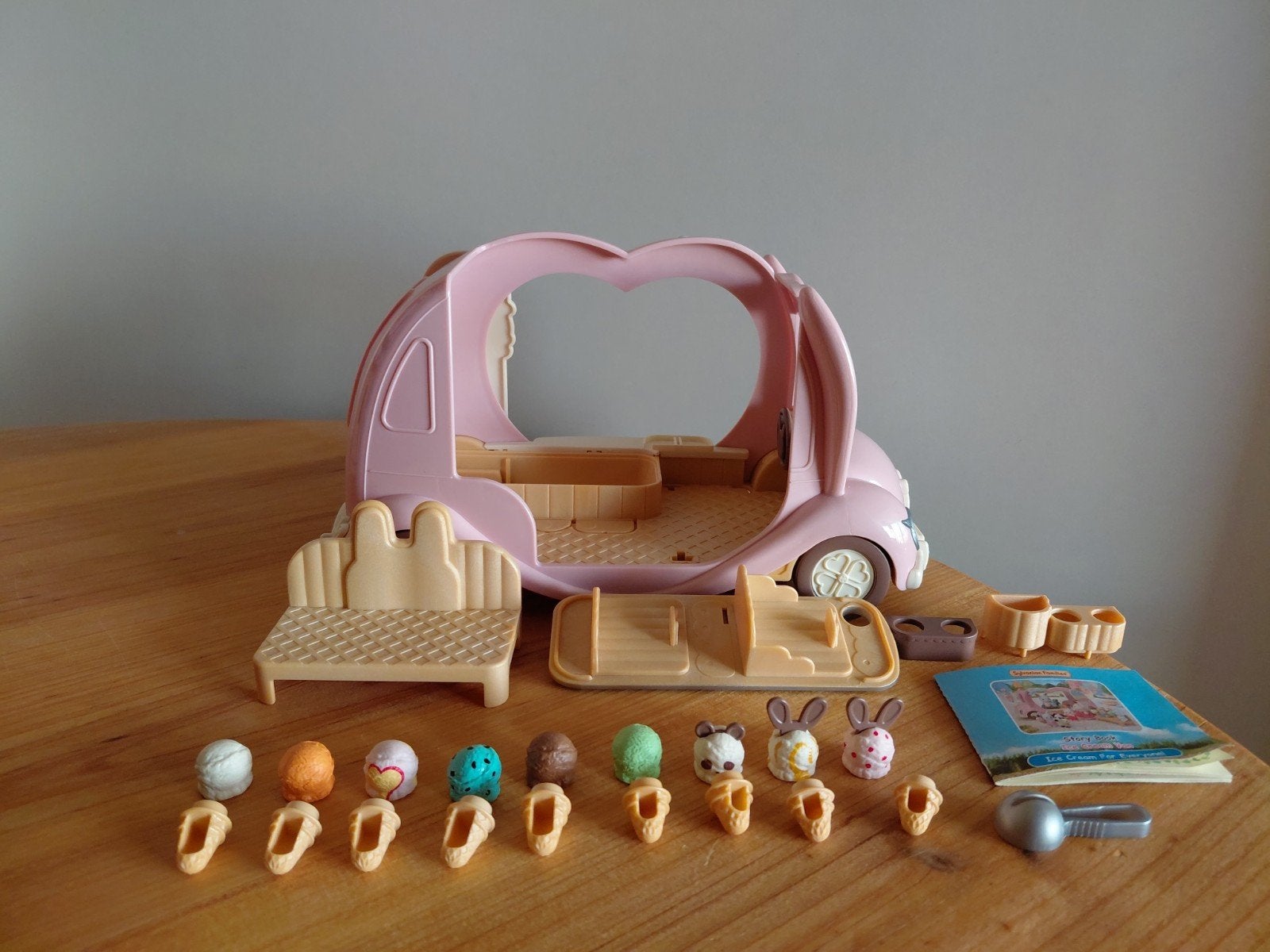 Sylvanian families ijskar/ijsjes/roze bus, Ophalen of Verzenden, Zo goed als nieuw
