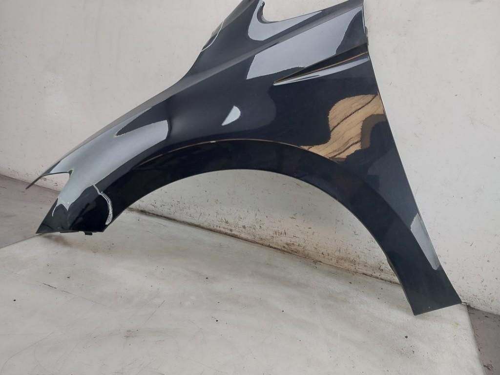 Spatbord Links Voor Volkswagen Touran (5T1) 2017 5TA821105, Gebruikt, Volkswagen, Volkswagen AG, Kundenbetreuung@volkswagen.de