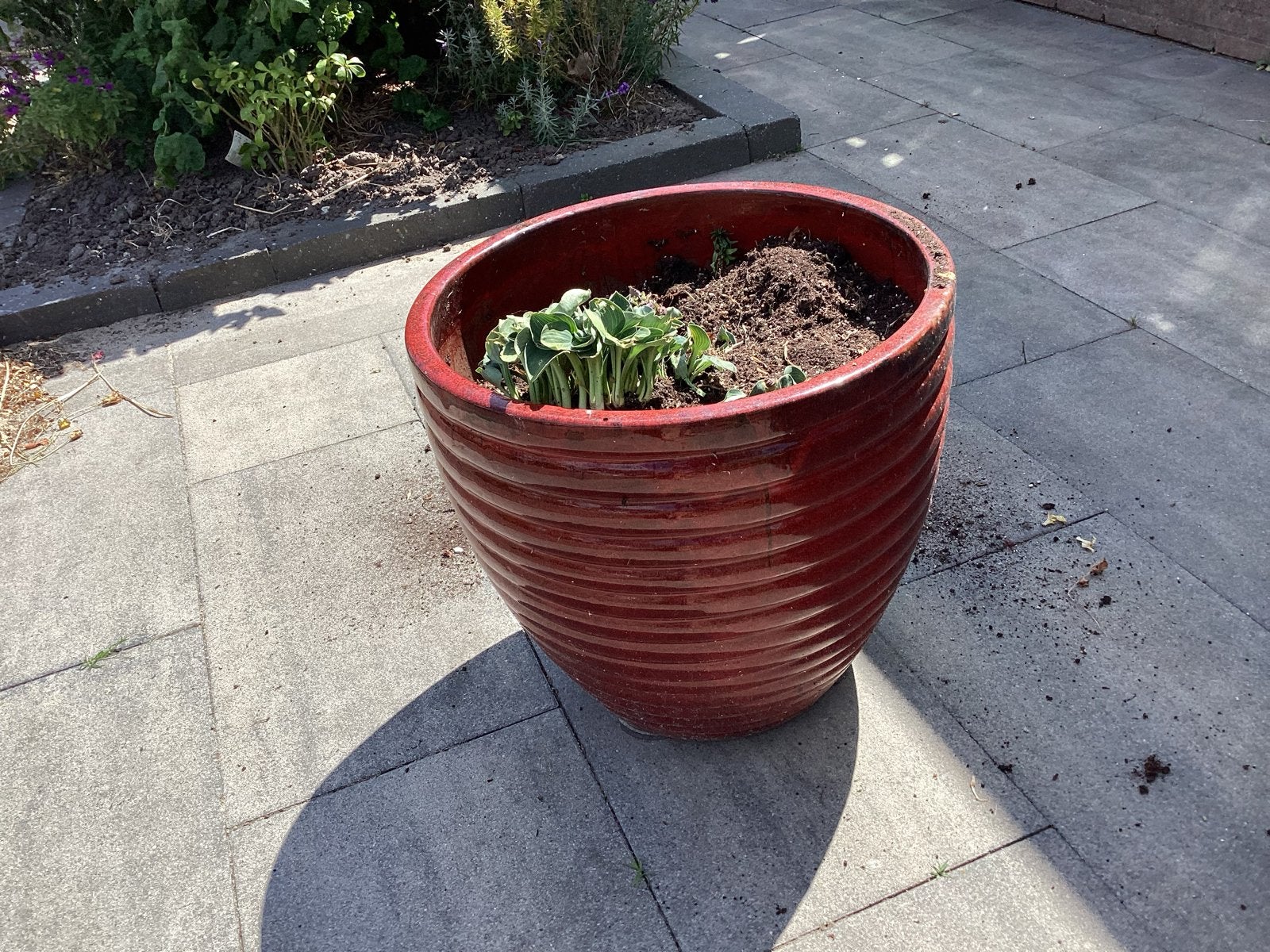 Mooie rode stenen bloempot voor buiten - 55 cm doorsnee, Ophalen, Steen, Gebruikt, 40 cm of meer